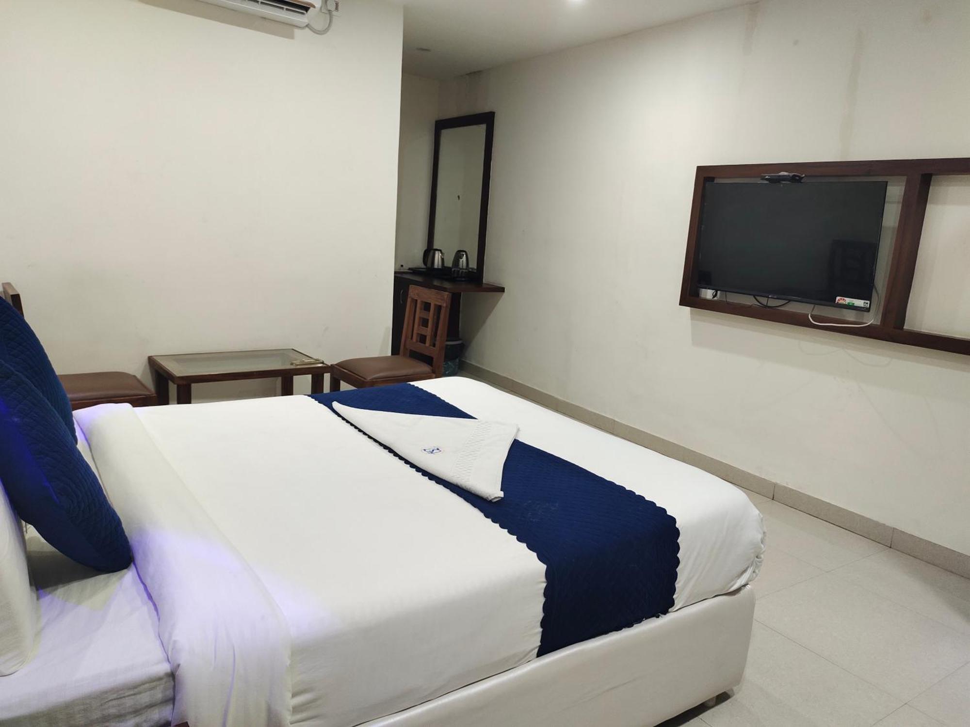 וורנגל Hotel Skyland מראה חיצוני תמונה